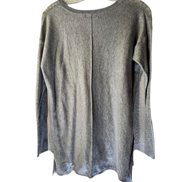 Gap Sweater - Picture 4 of 6